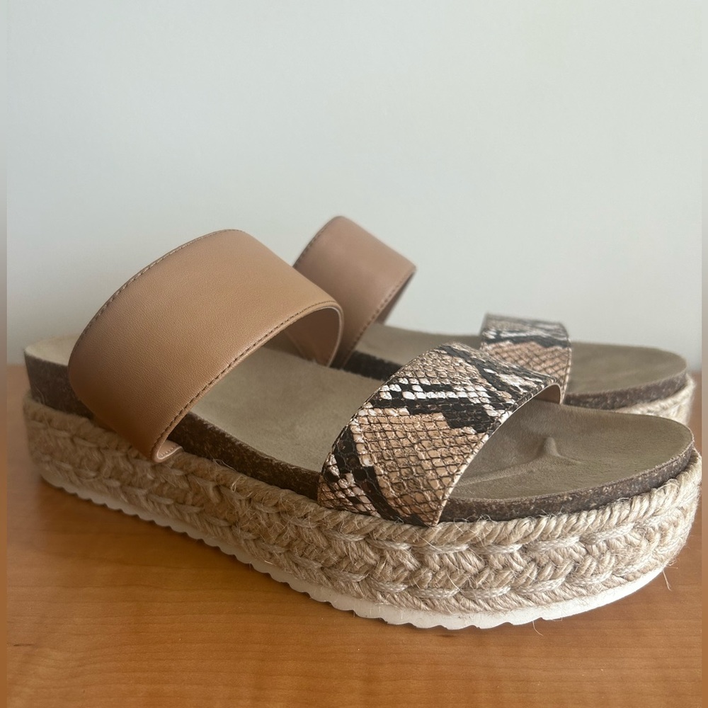 STEVE MADDEN PLATFORM SANDALS